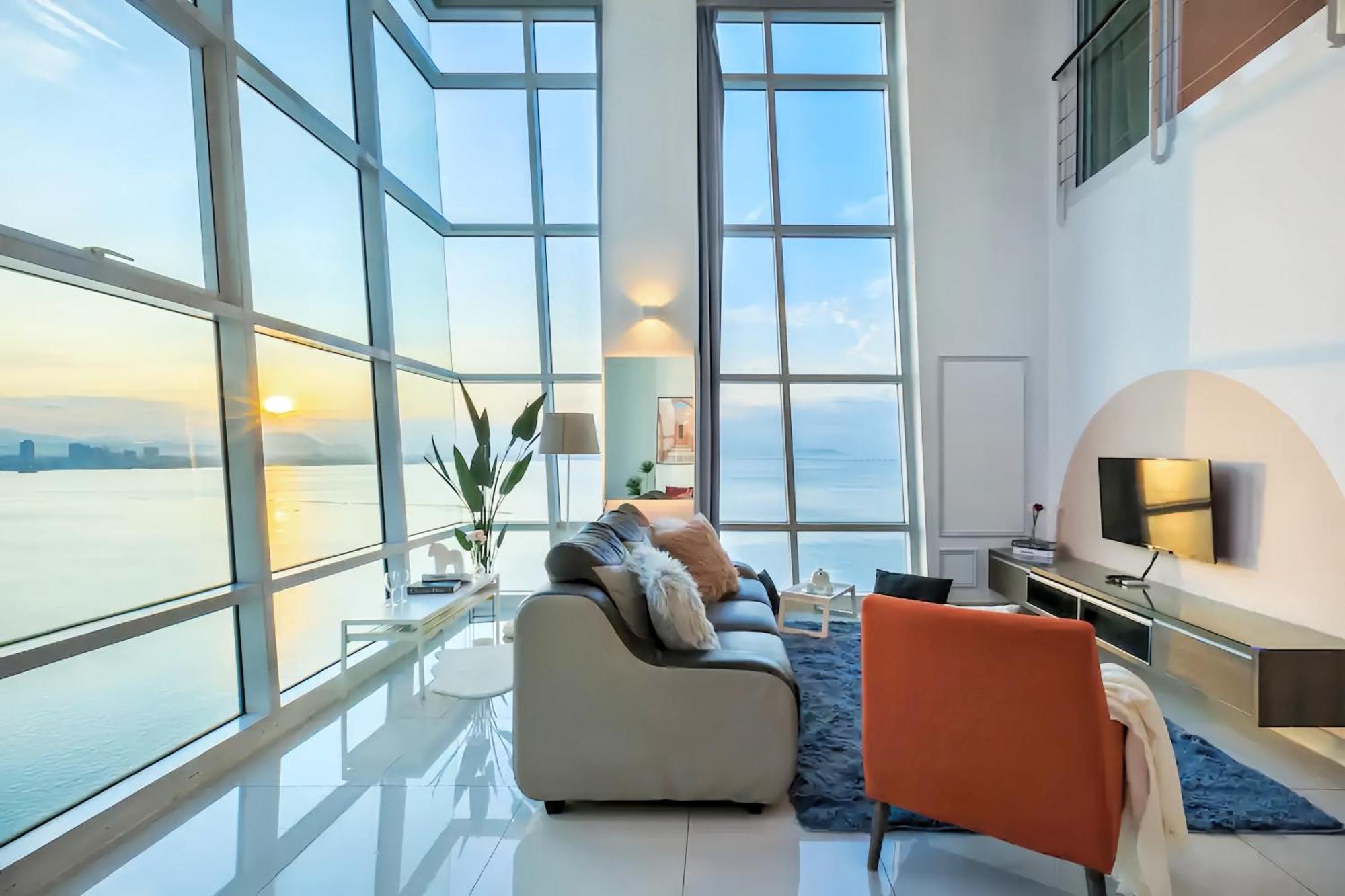 Maritime Seaview Suites Penang George Town Exterior photo